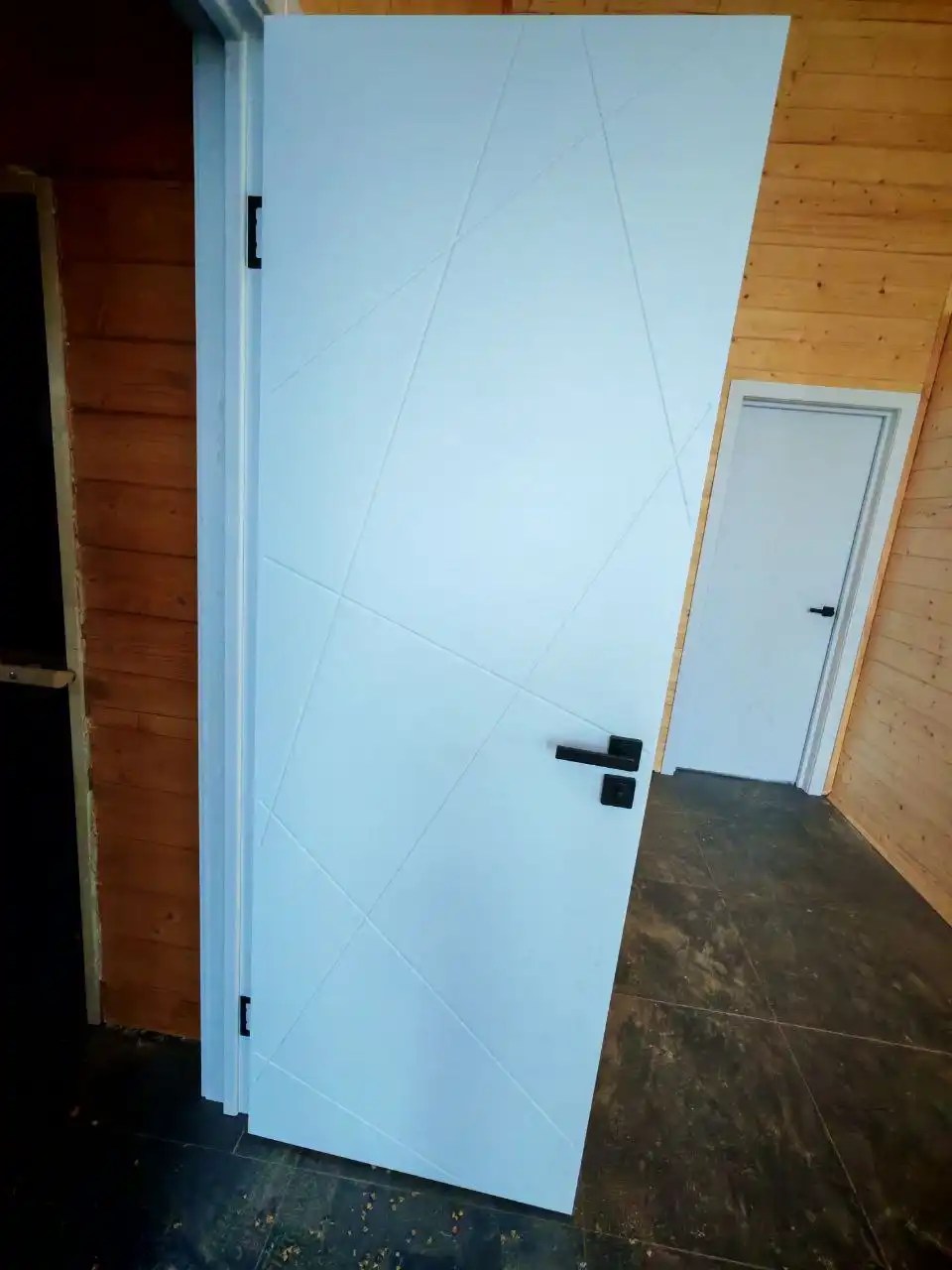 Продажа и установка входных и межкомнатных дверей со склада