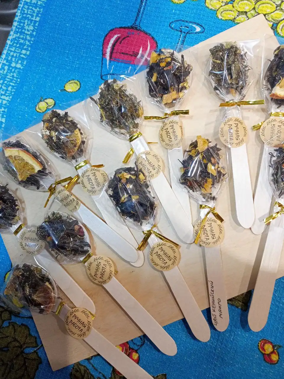 Чайная ложка для заваривания в чашке