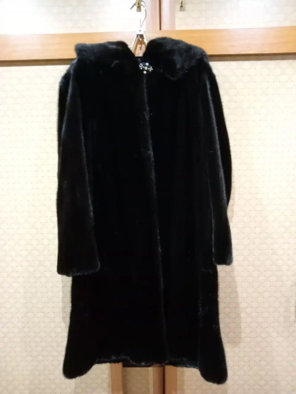 Продам шубу из канадской норки