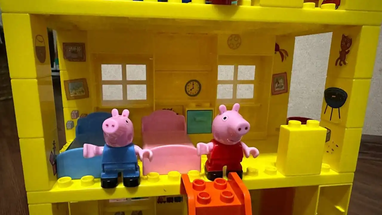 Лего домик Свинки Пэппы