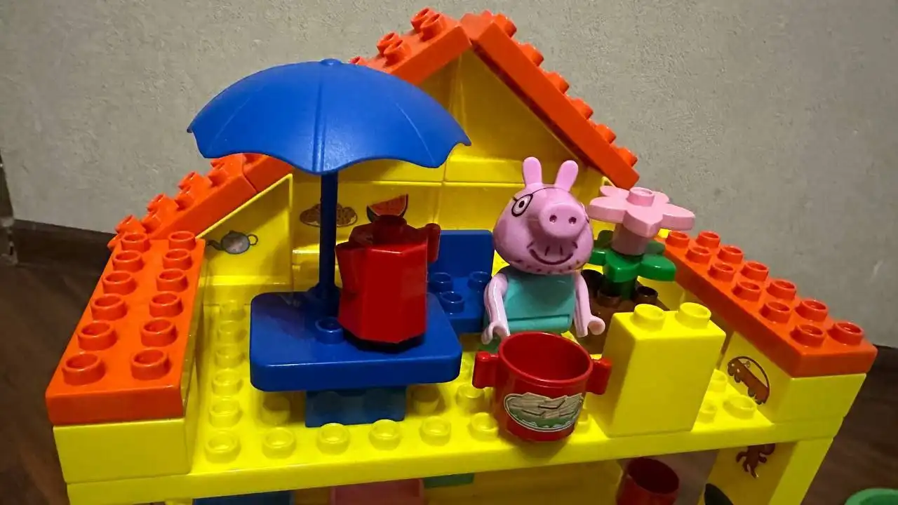 Лего домик Свинки Пэппы
