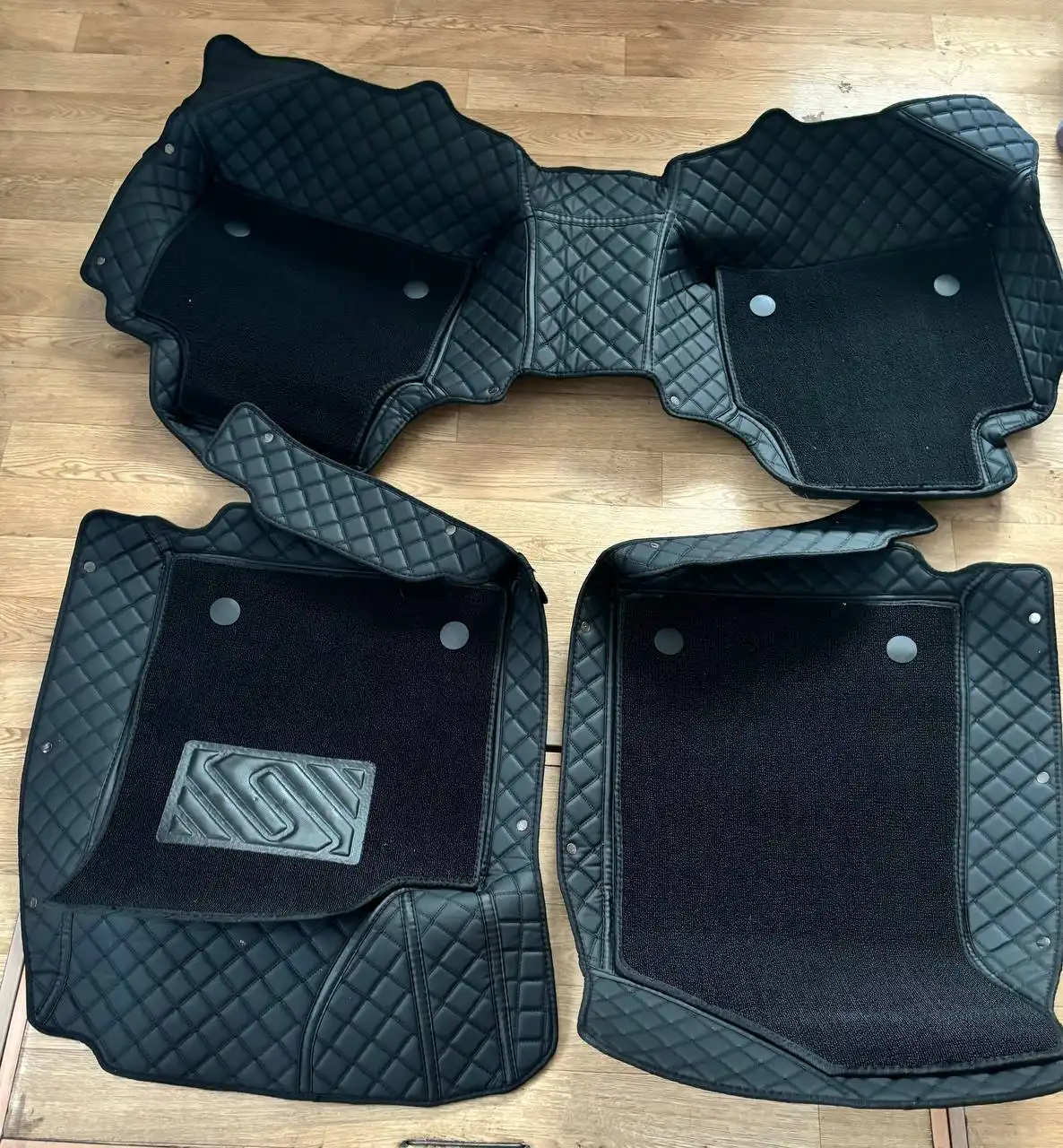 Продам 3д коврики для Nissan Teana 2008