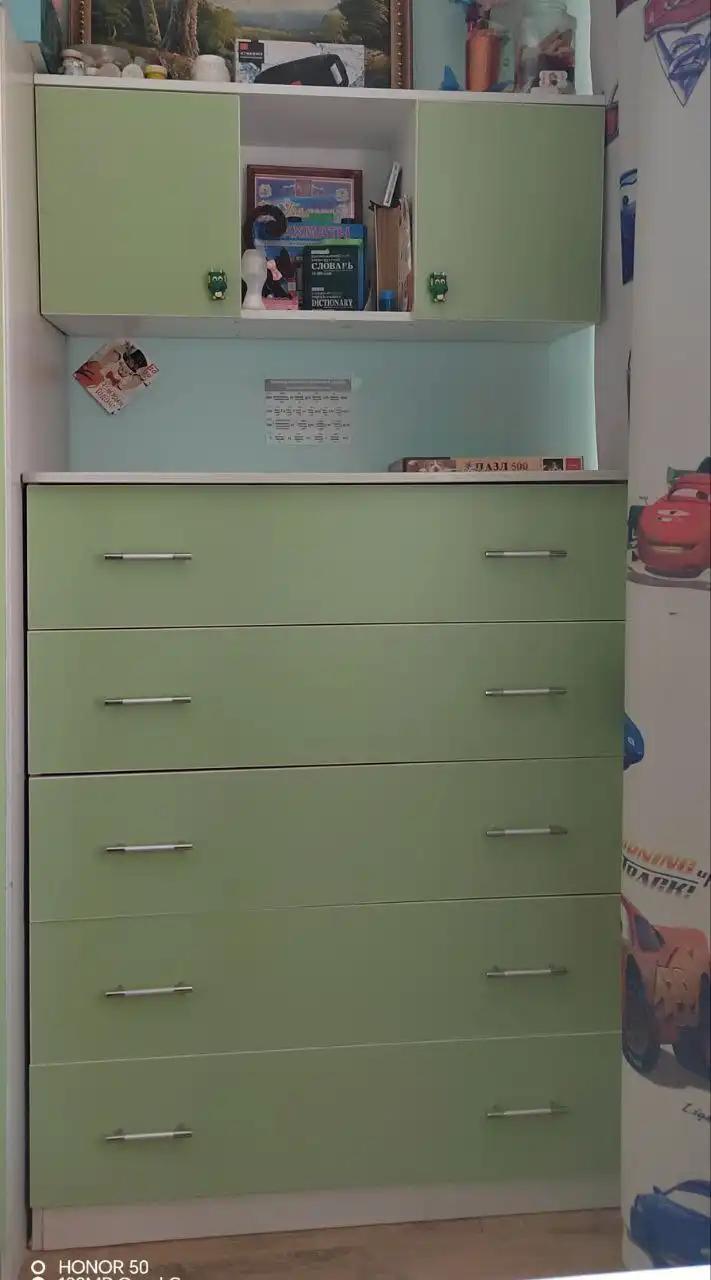 Продам кровать с диванчиком, шкаф и комод