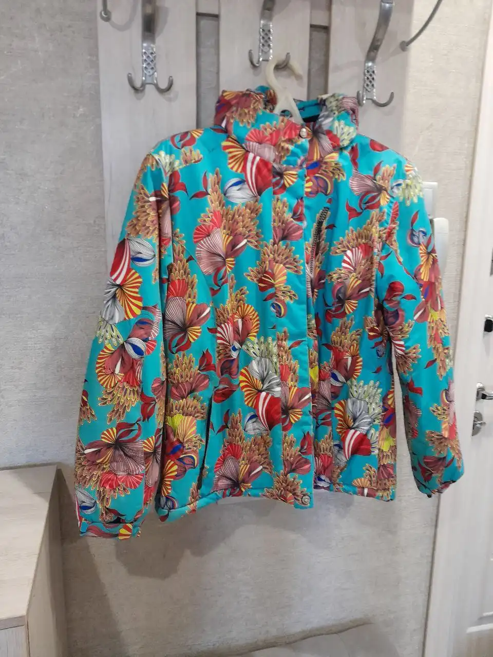 Продам лыжный костюм размер 52