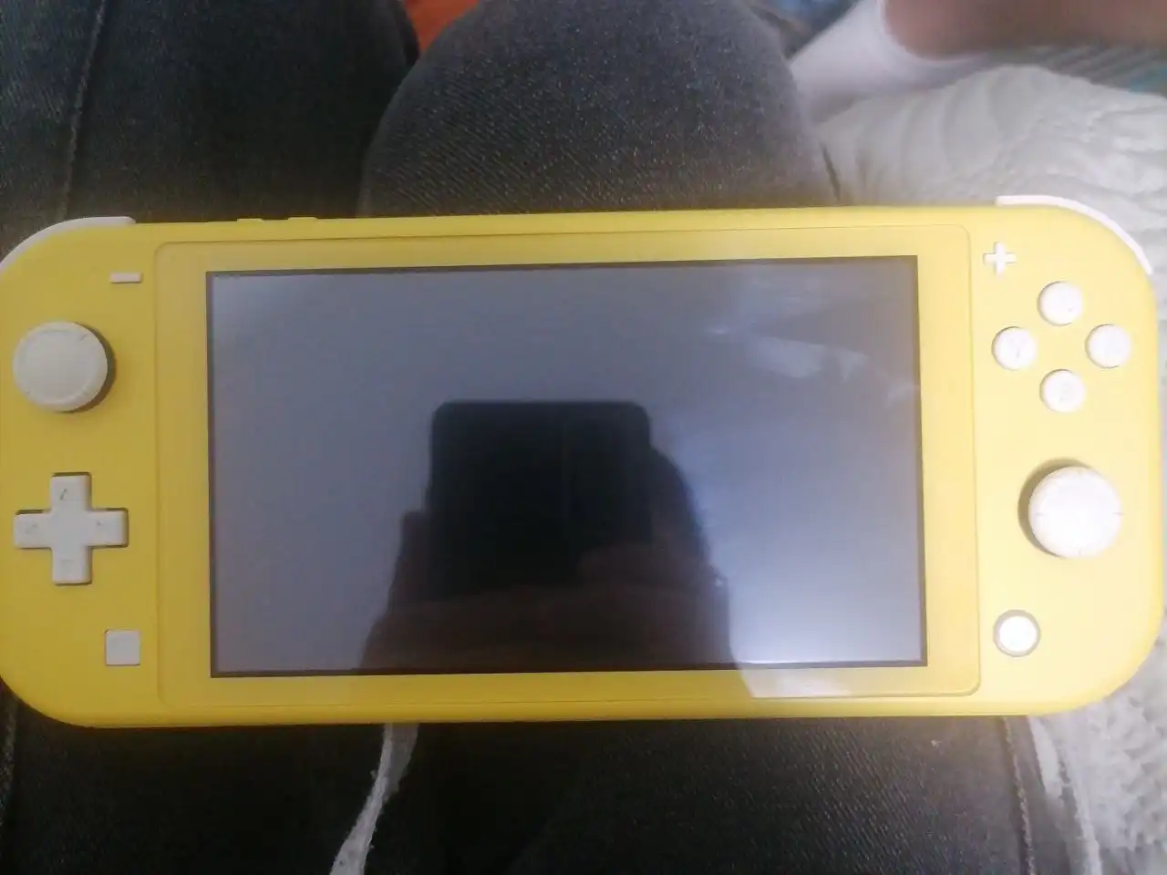 Продам Nintendo Switch Lite с играми