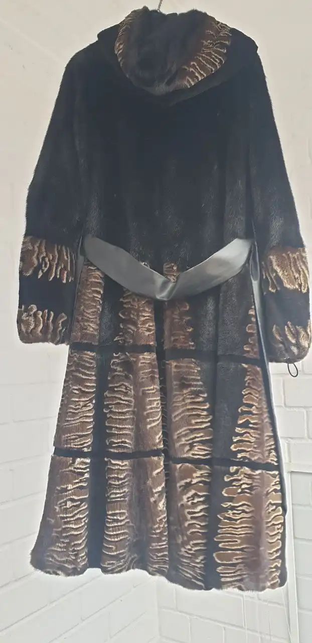 Продам норковую шубу, размер 44-46