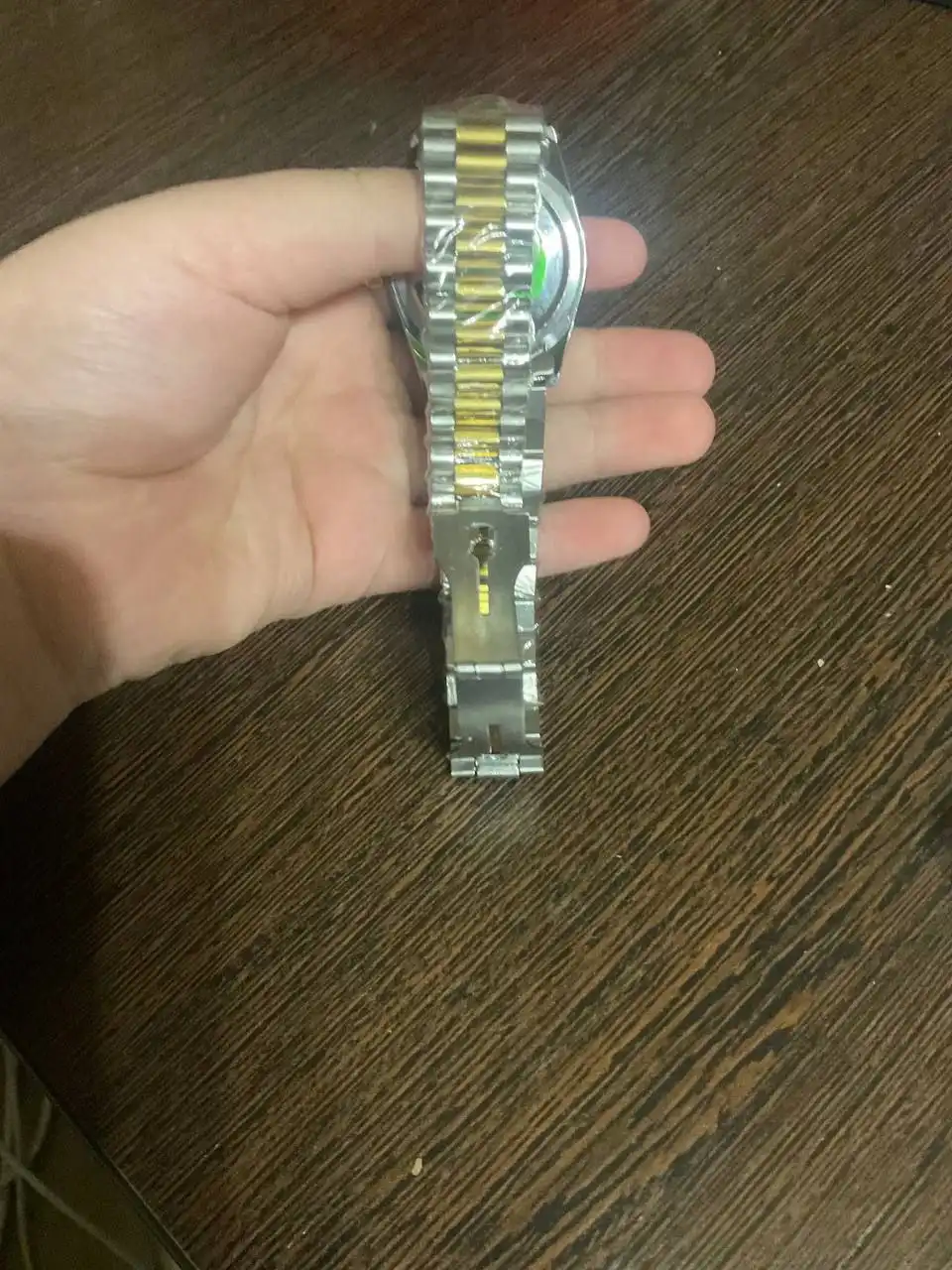 Женские часы новые в коробке