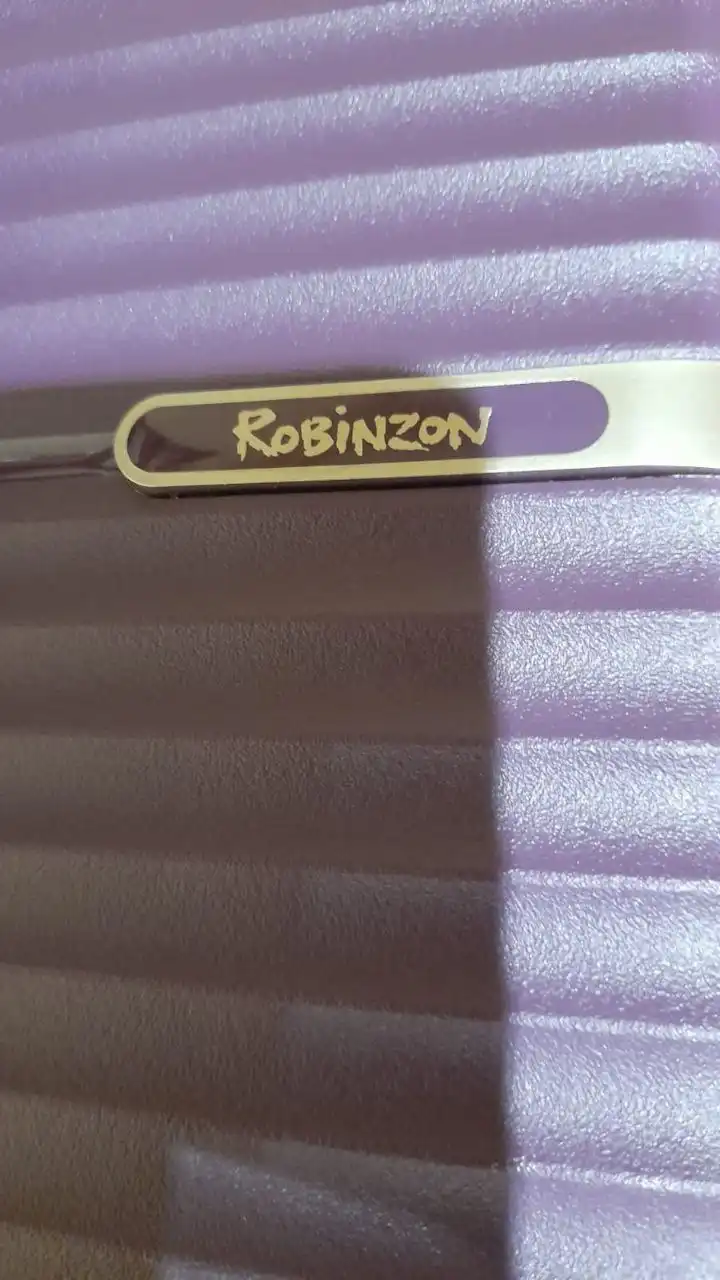 Полипропиленовый чемодан Robinzon с кодовым замком размер S