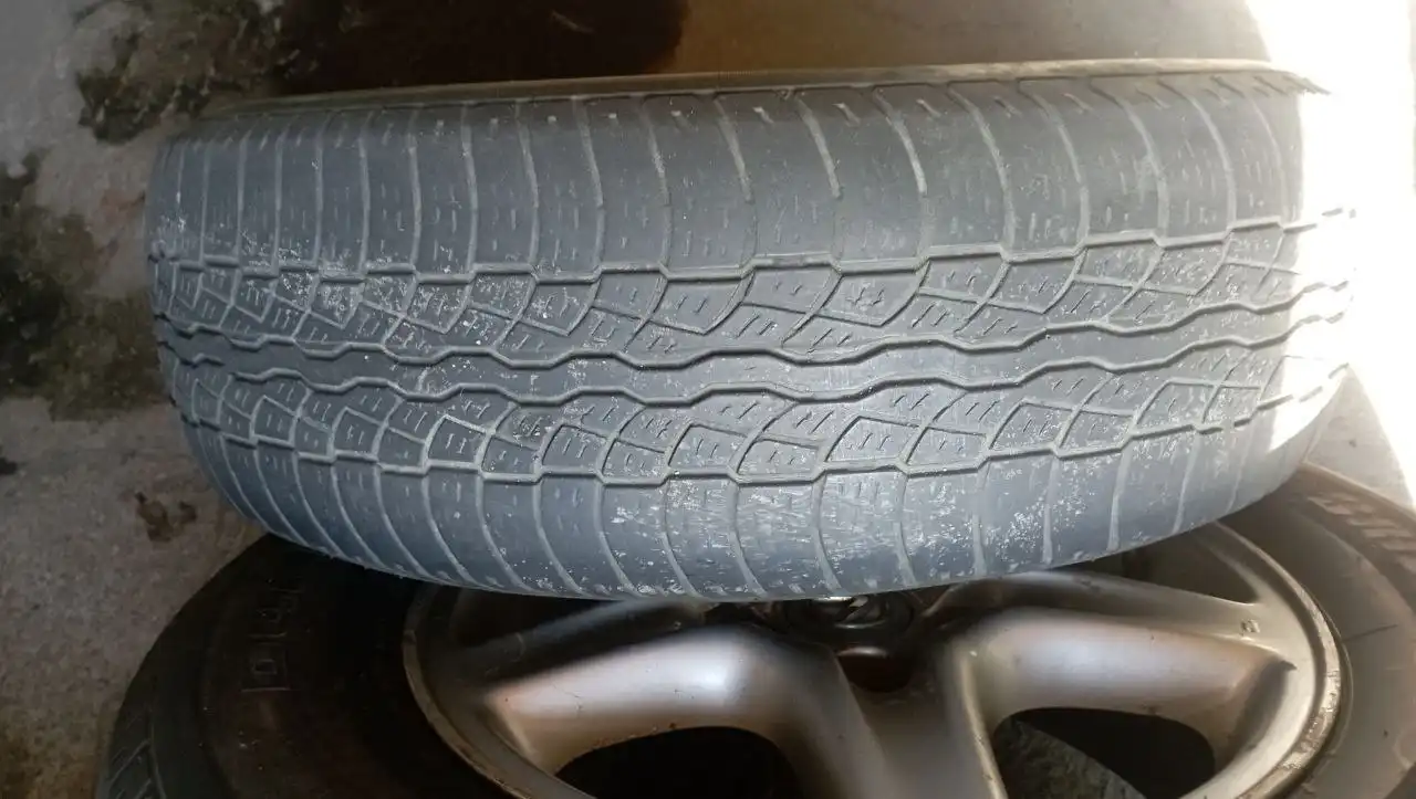 Продам летние колеса 225/70/16