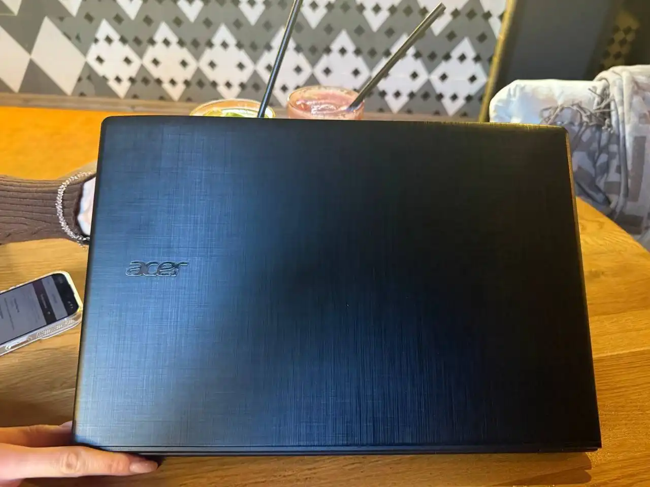 Продам ноутбук в отличном состоянии