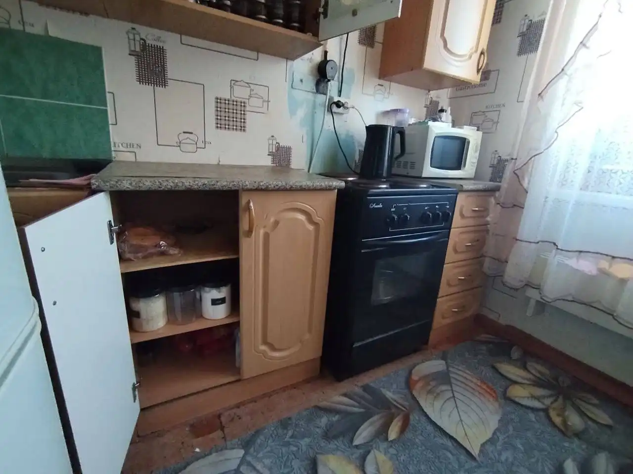 Продам гарнитур бу и плитку