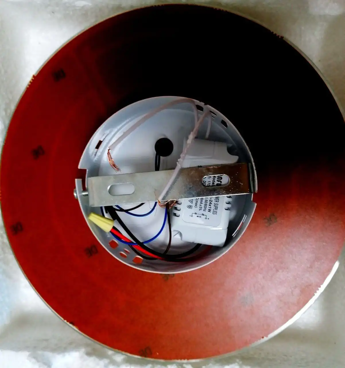 Продажа потолочной светодиодной LED лампы