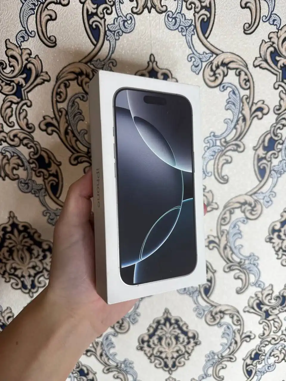 Продам iPhone 16 Pro 256GB