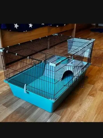 Продам большую б/у клетку в отличном состоянии - Продукты питания в Чита