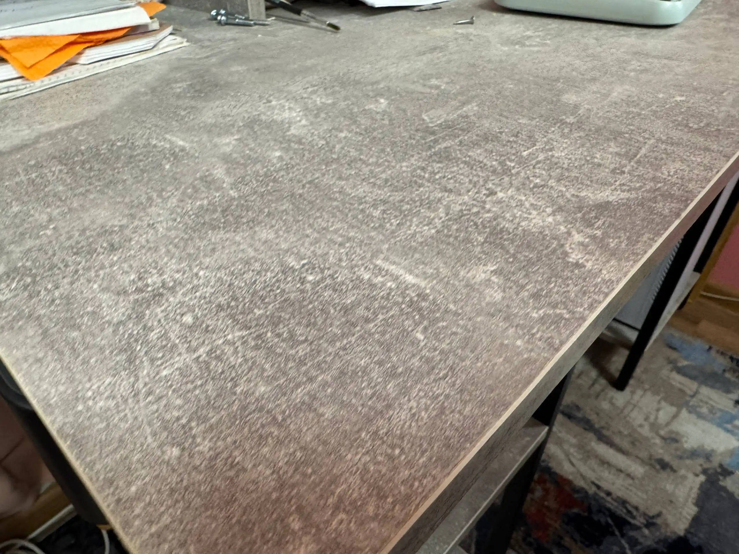 Стильный компьютерный стол в стиле лофт