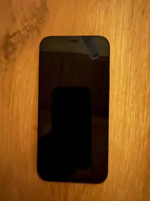 iPhone 12 128 ГБ черный - Электроника в Чита