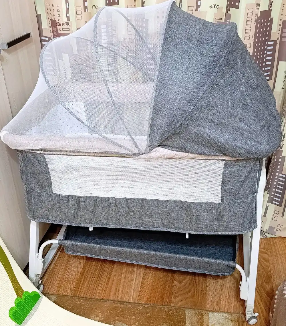 Продаётся кроватка для новорожденных б/у