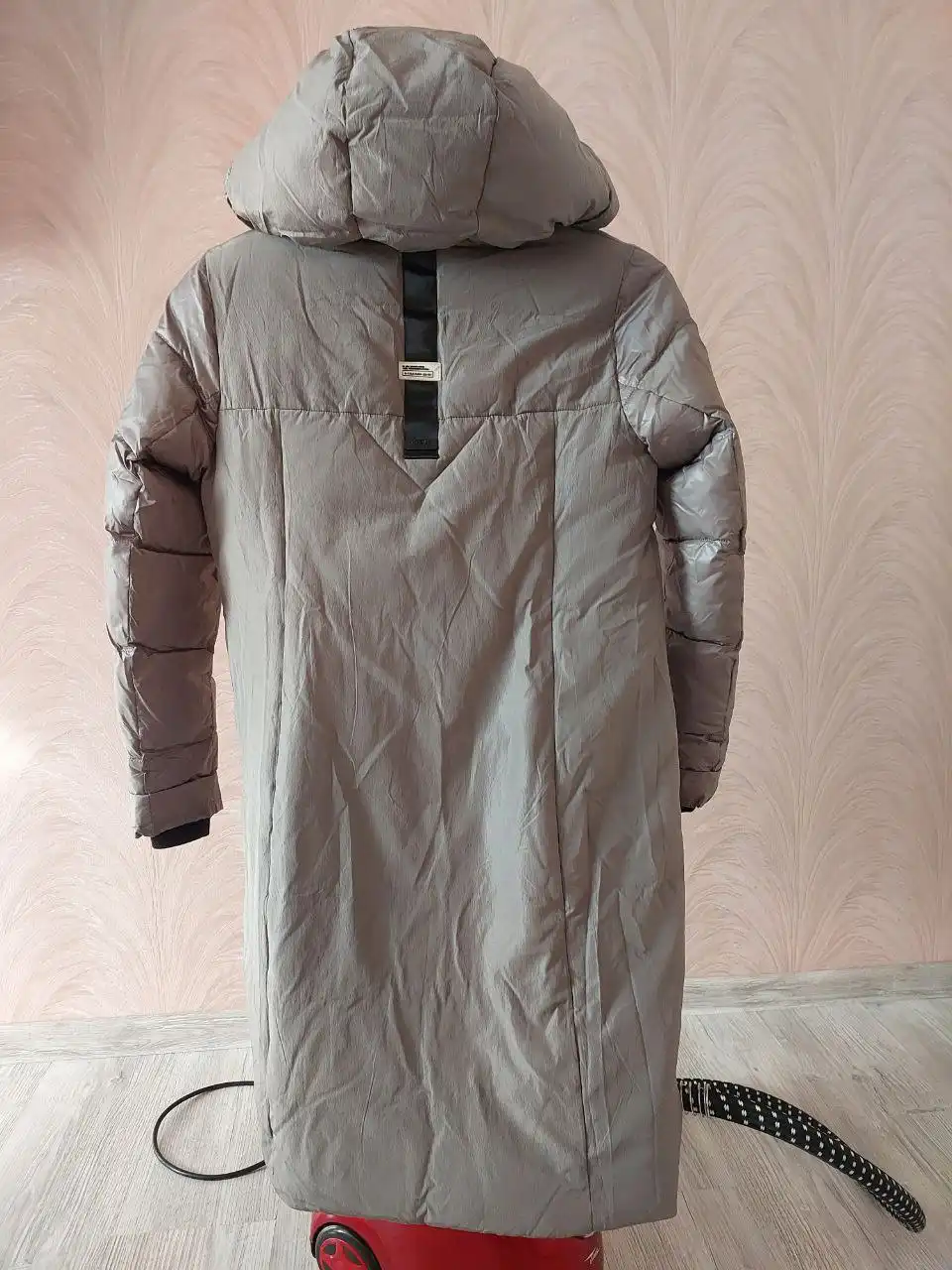 Женский пуховик размер 42-44