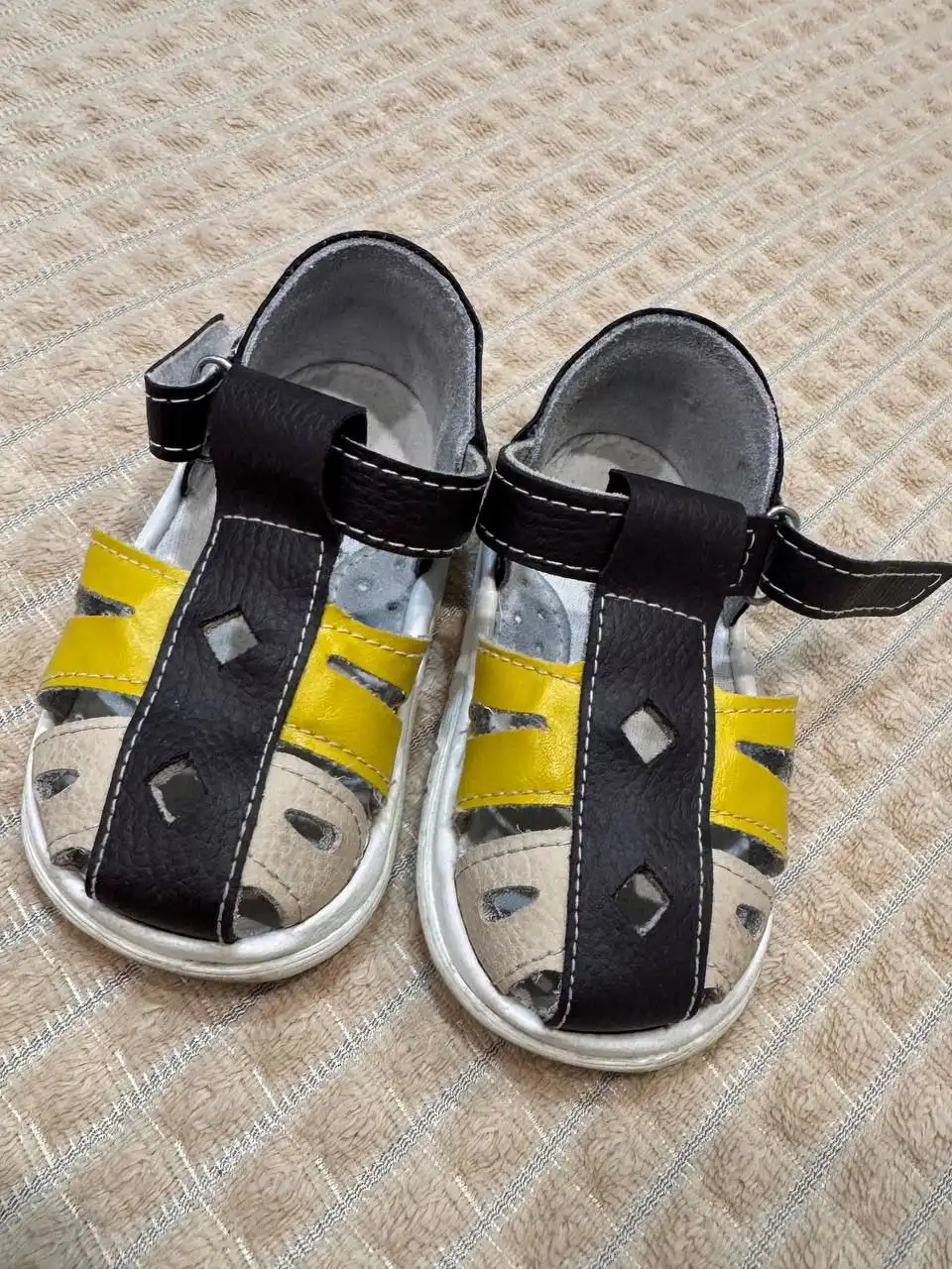 Отдам вещи на девочку бесплатно