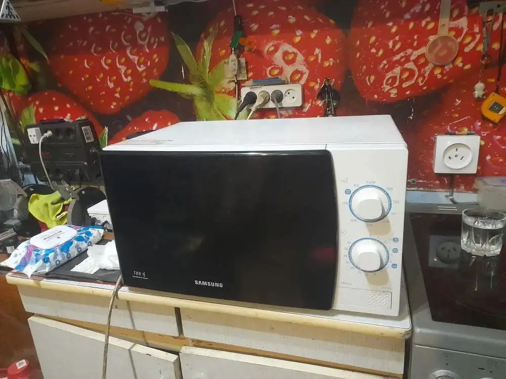 Продам электрическую и микроволновую печь - Техника для кухни (Для дома и дачи) в Чита