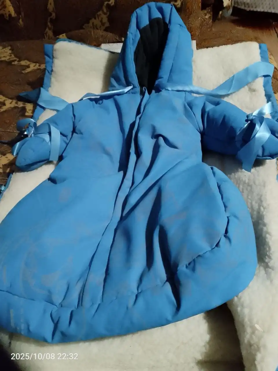 Ботинки и комбинезон на выписку - Детская одежда (Одежда) в Чита