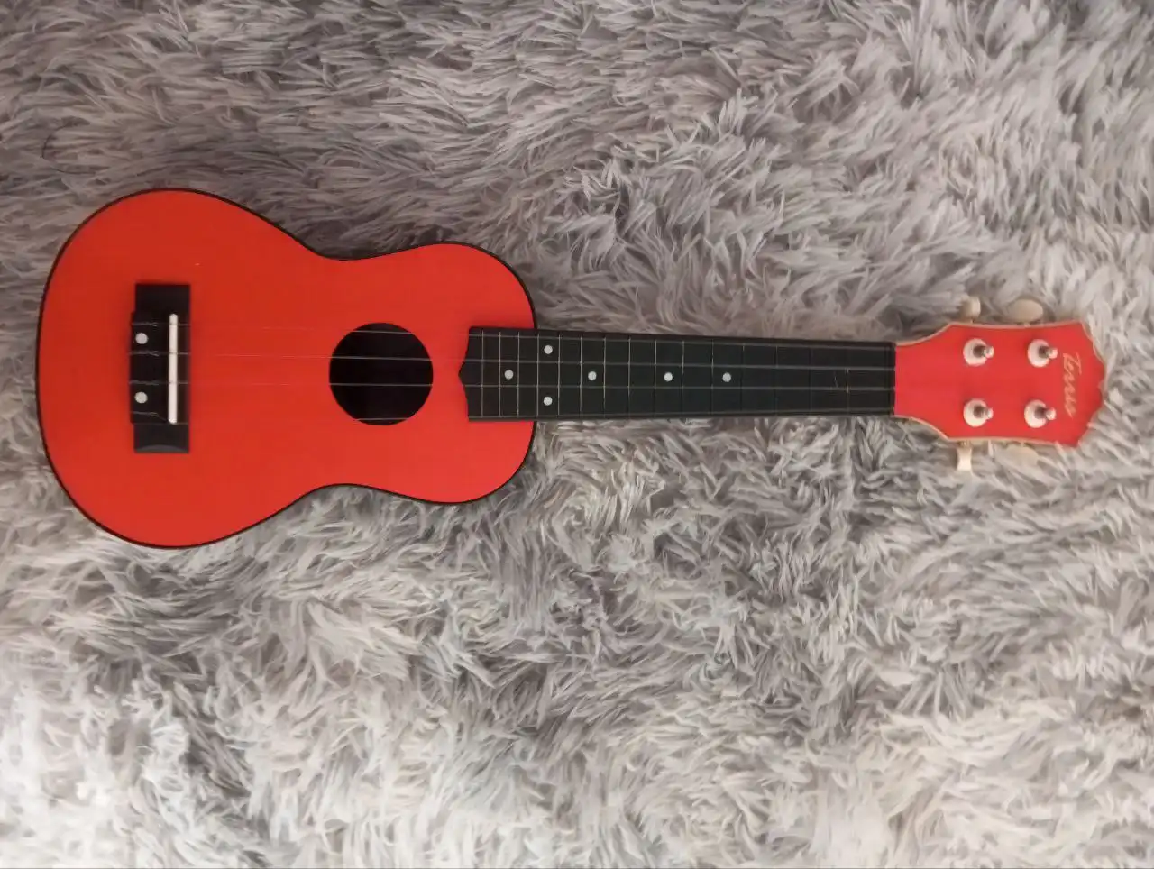 Продам укулеле сопрано - Музыкальные инструменты (Хобби и отдых) в Чита