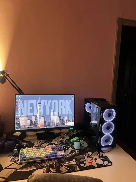 Игровой ПК с RTX 4060, монитором, периферией и столом - Наушники в Чита