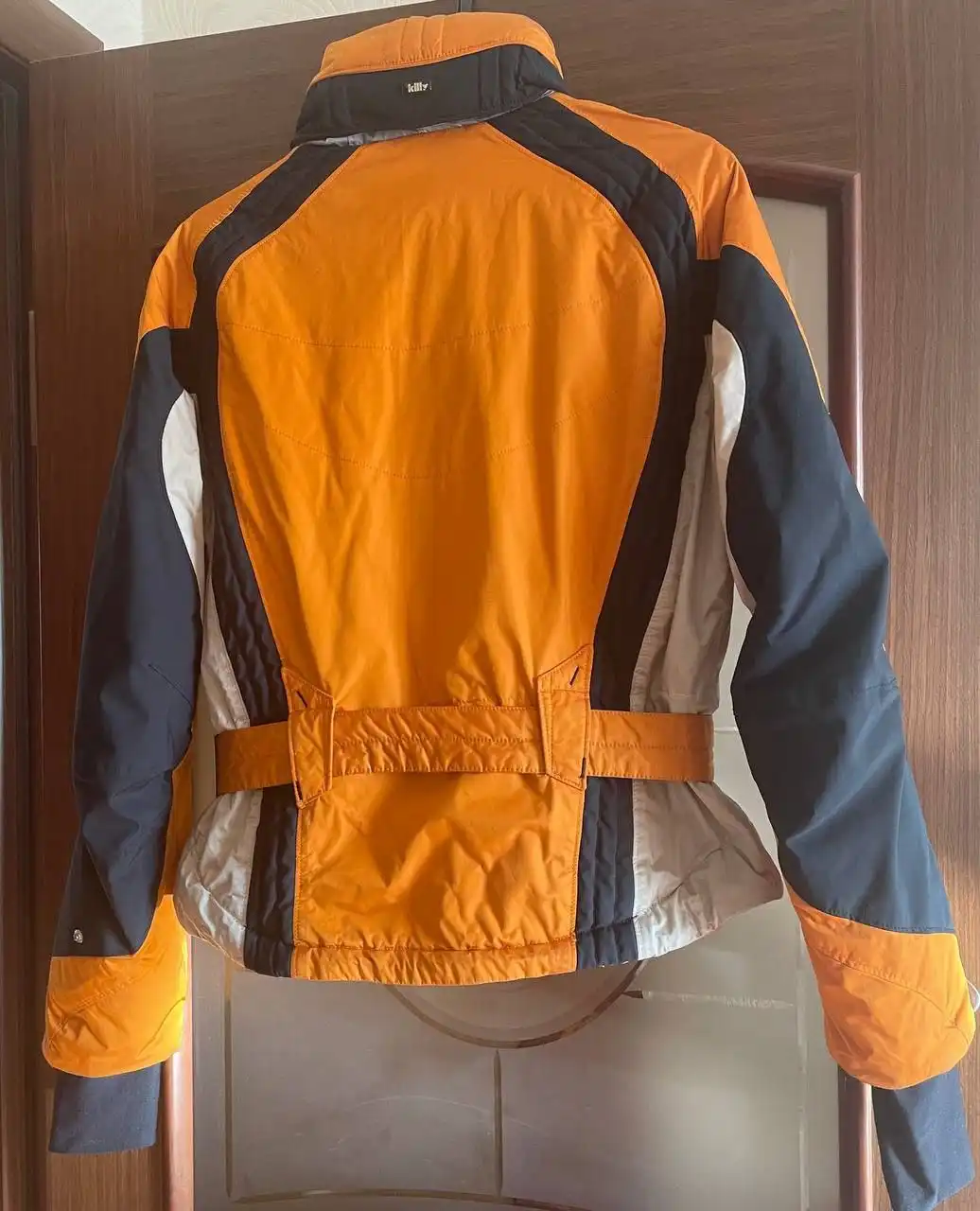 Продам фирменную женскую горнолыжную куртку Killi - Верхняя одежда (Одежда) в Чита