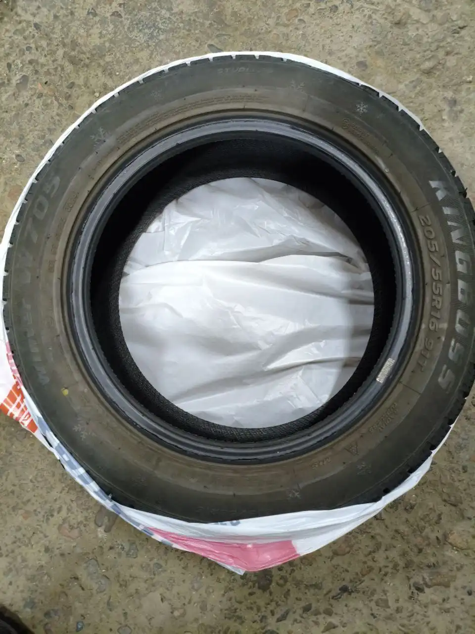 Продажа зимней резины 205/55 R16 - Шины и диски (Запчасти) в Чита