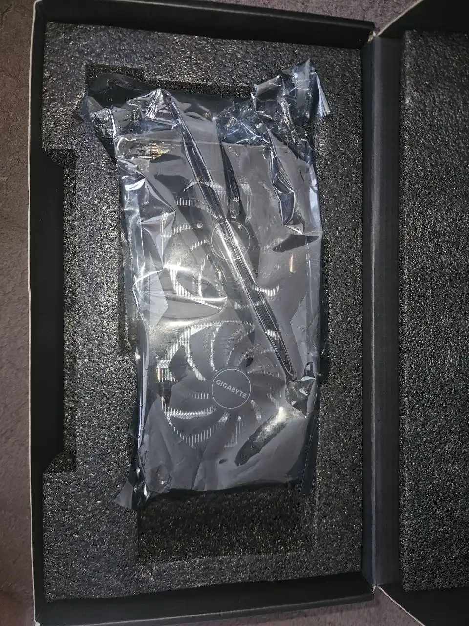 Продам видеокарту Gigabyte 1660 super - Компьютерные комплектующие (Электроника) в Чита