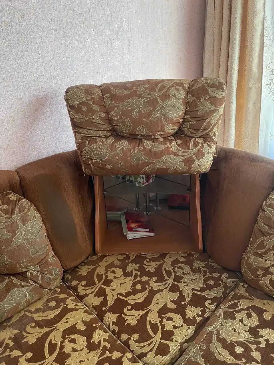 Продам раскладной диван с ящиком и баром - Мебель (Для дома и дачи) в Чита