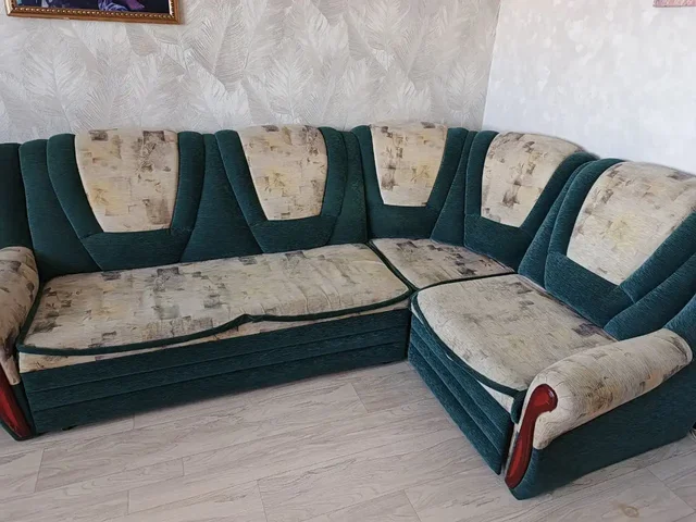 Угловой диван и кресло в хорошем состоянии - Для дома и дачи в Чита