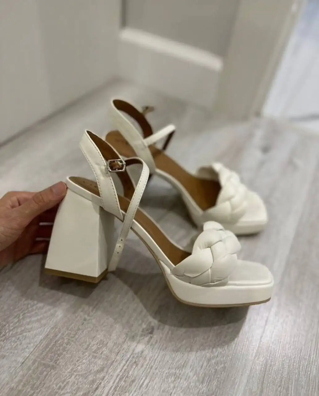 Босоножки б/у 38 размер - Обувь (Одежда) в Чита