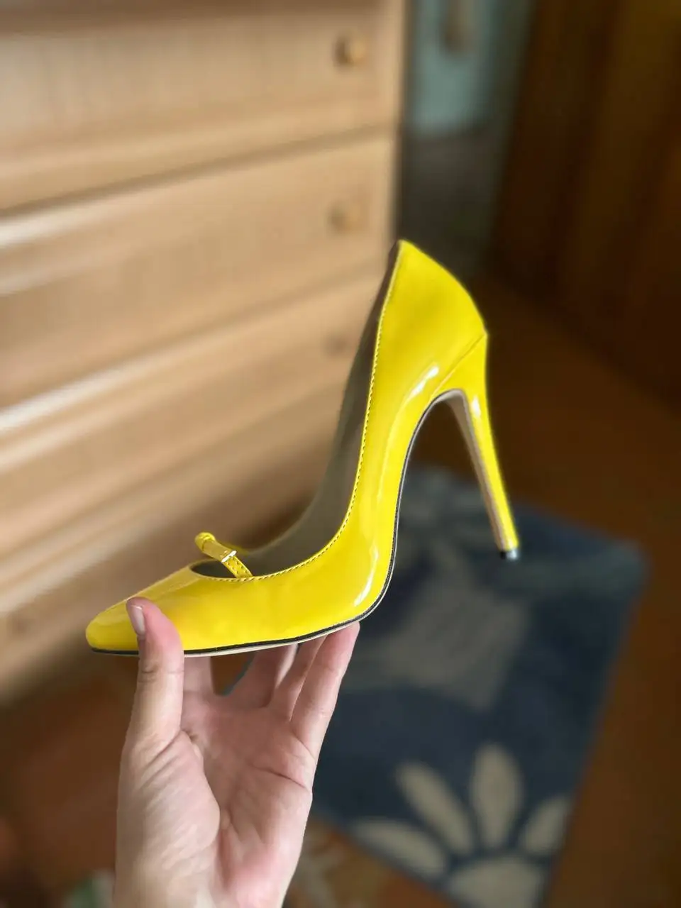 Желтые и бело-розовые босоножки 35 размера - Обувь (Одежда) в Чита