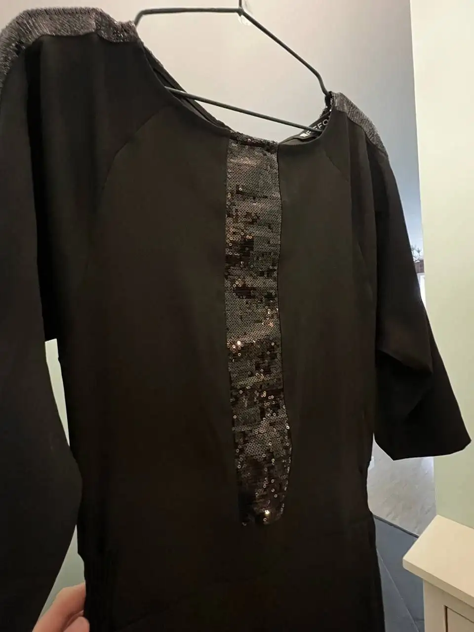 Черный комбинезон с пайетками новый размер 48 - Женская одежда (Одежда) в Чита