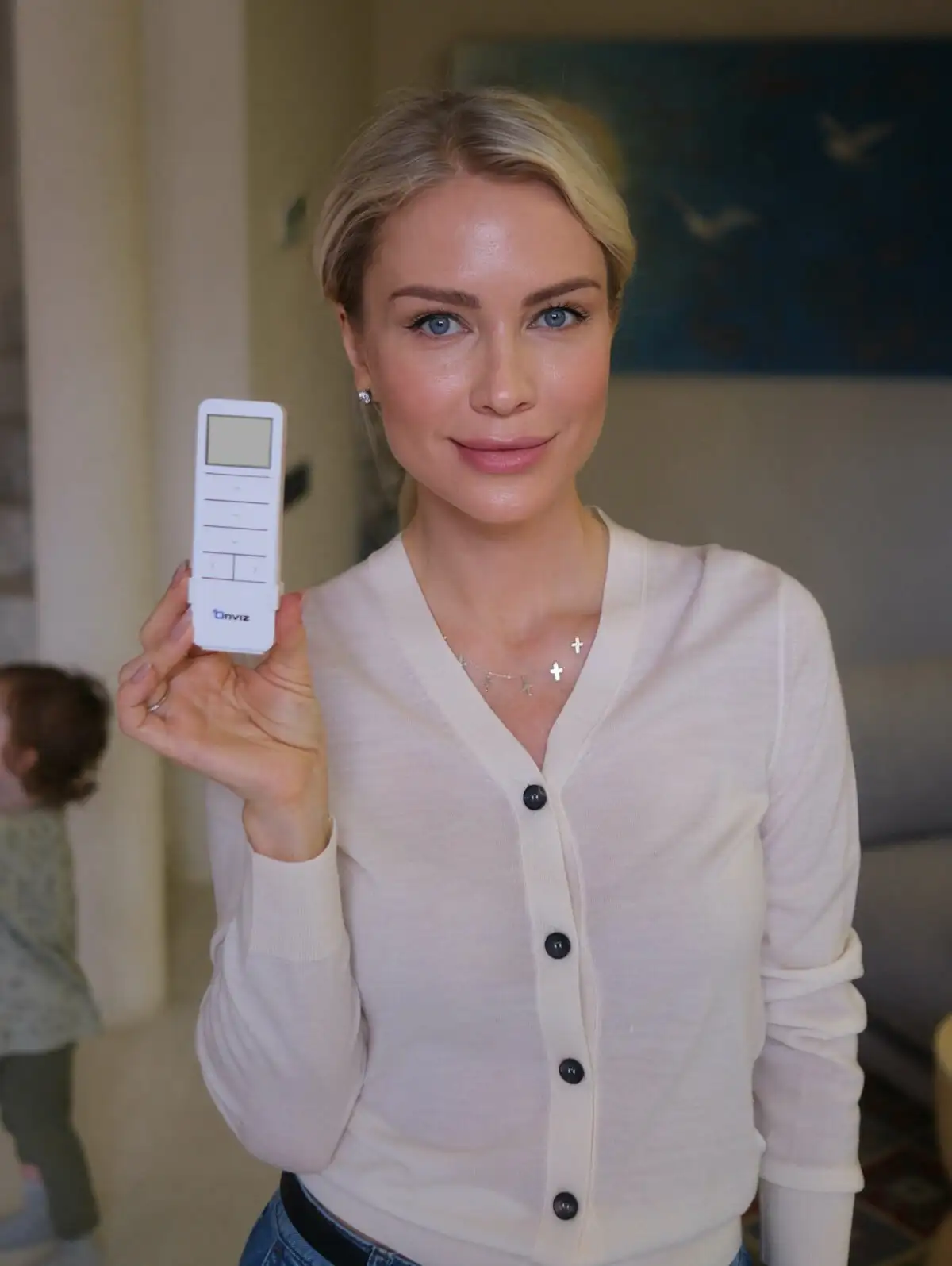 Электрокарнизы Onviz - открывайте шторы голосом - Услуги в Чита