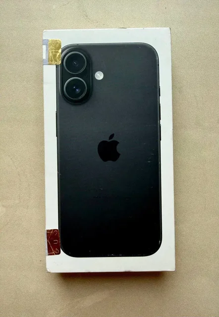 iPhone 16 128 ГБ черный новый оригинал - Компьютерная периферия в Чита