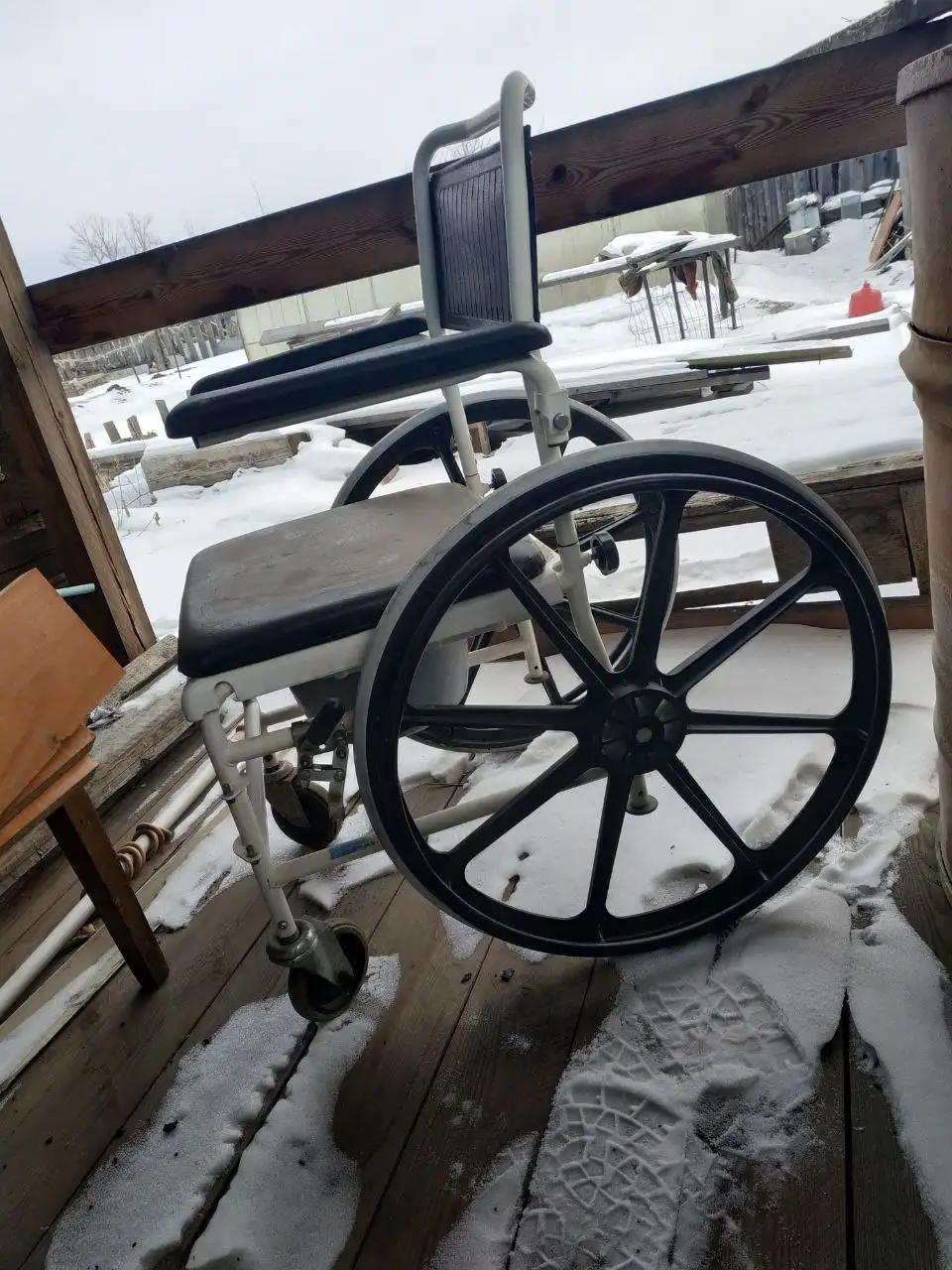 Продажа бытовой техники, мебели и мужской одежды - Барахолка в Чита