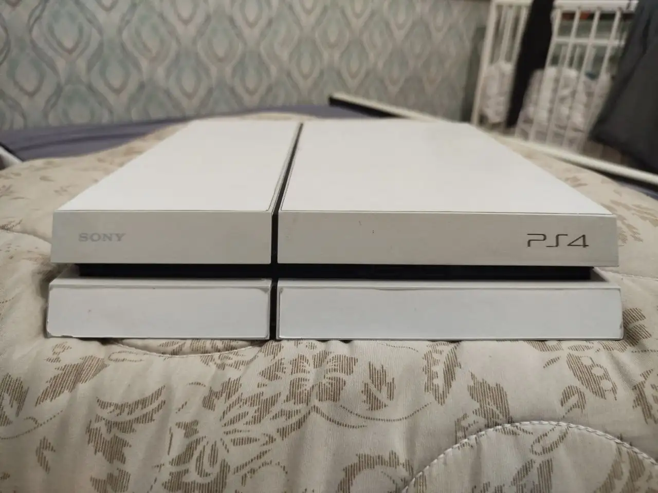 Продаётся игровая приставка Sony PlayStation 4 FAT 1 ТБ - Игровые приставки (Электроника) в Чита