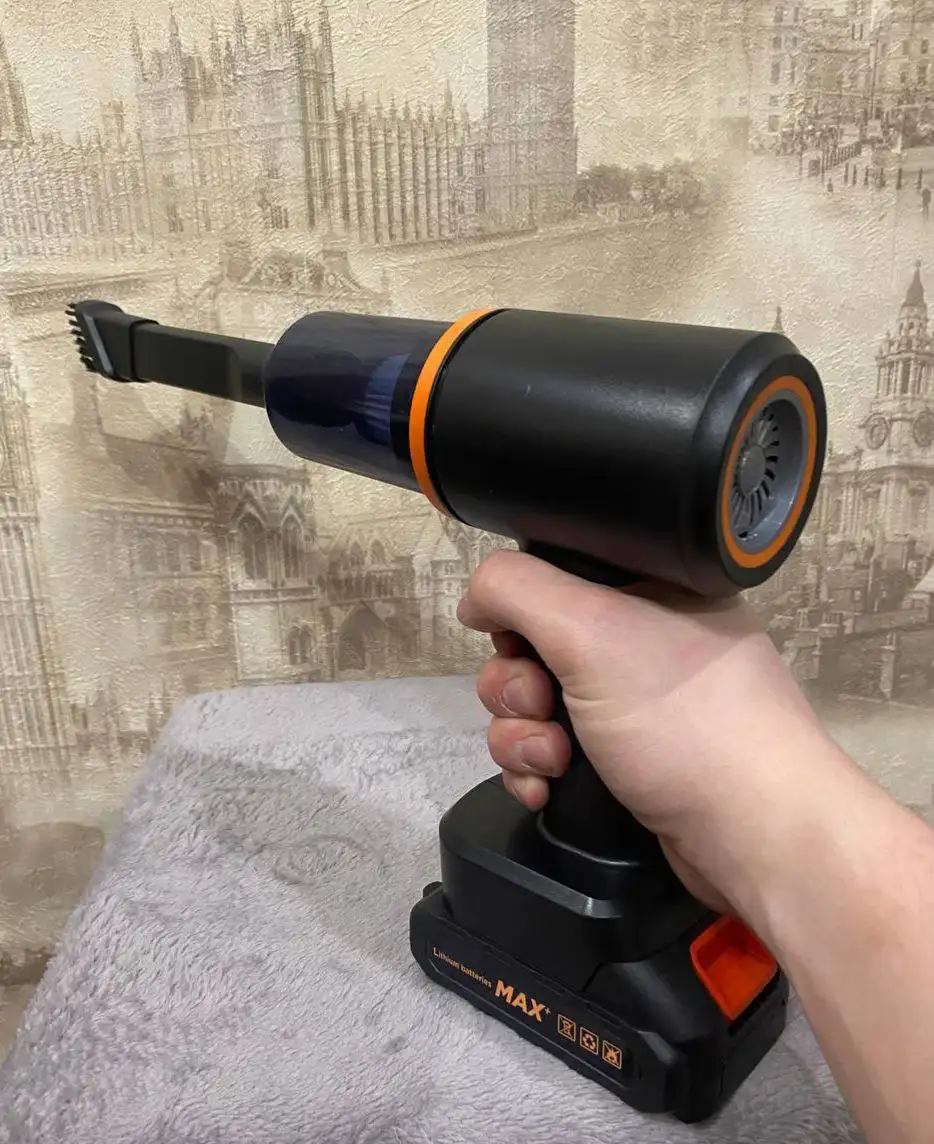 Продам пылесос аккумуляторный с функцией ветродуя - Бытовая техника (Электроника) в Чита