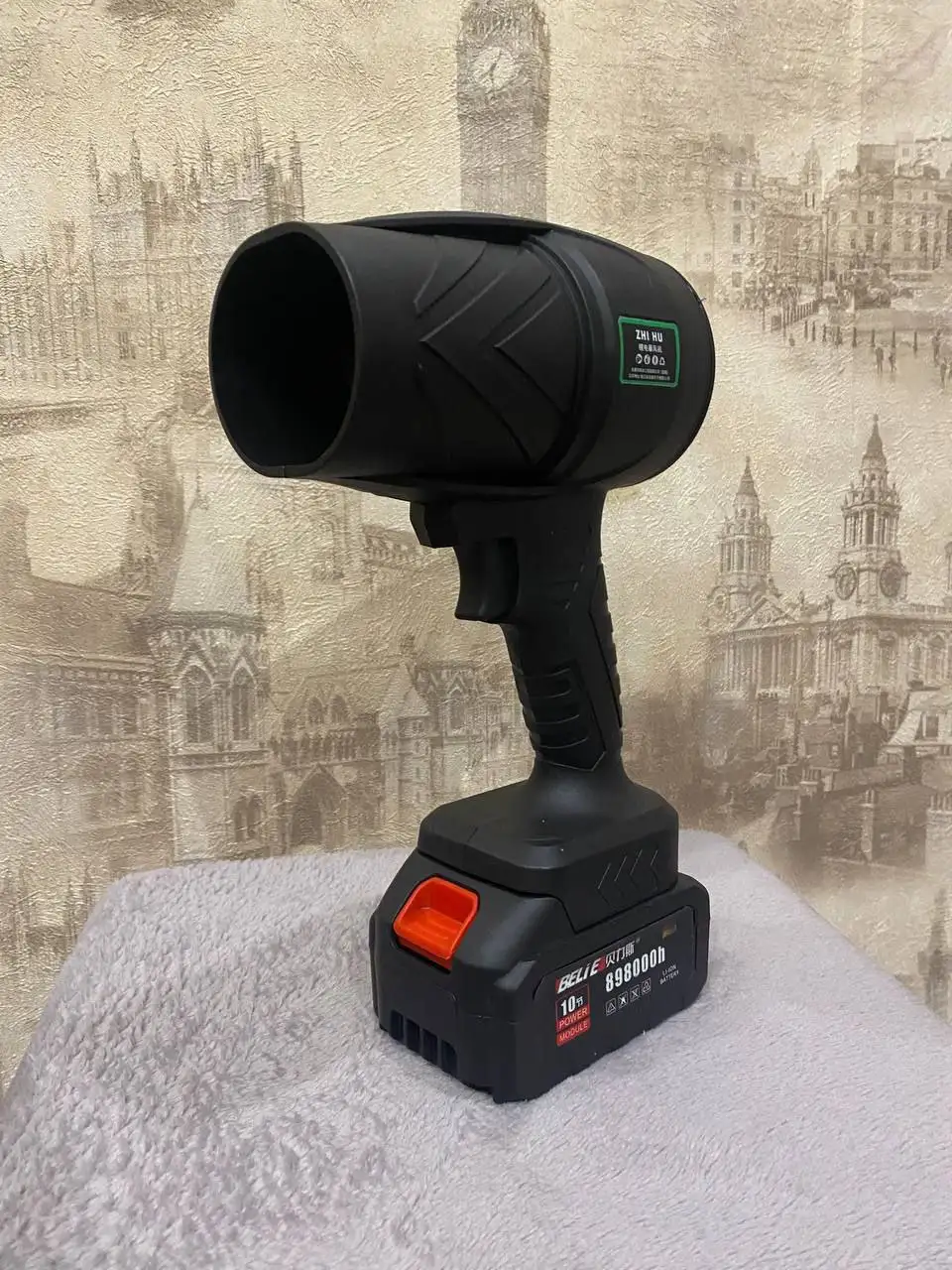 Продам мощный аккумуляторный воздуходув - Садовый инструмент (Барахолка) в Чита