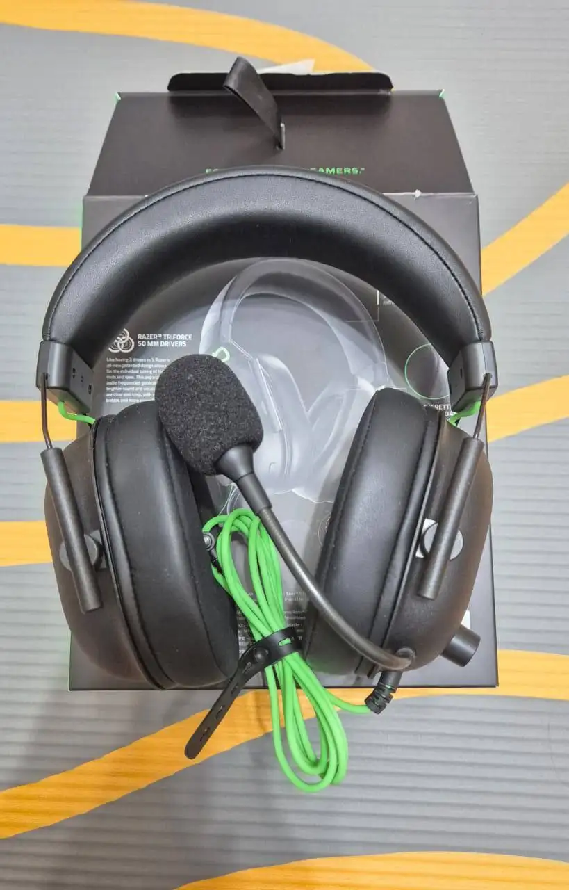 Игровые наушники Razer Blackshark v2 x новые - Гейминг-аксессуары (Электроника) в Чита