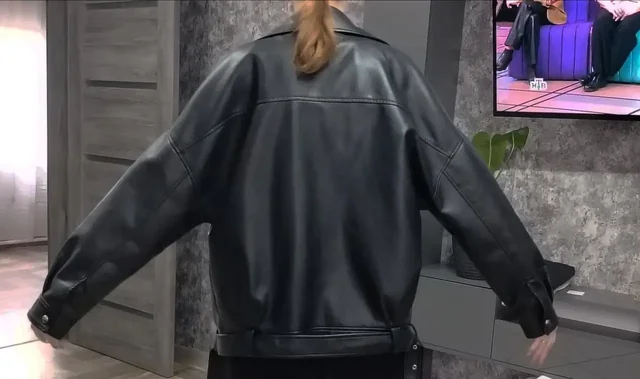 Продам одежду размер L - Платья в Чита