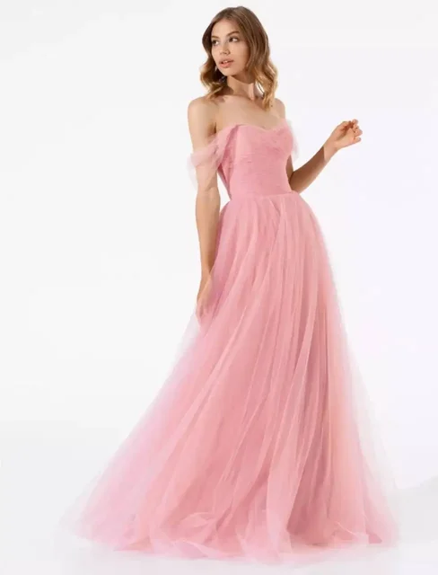 Вечернее платье на выпускной - Куртки в Чита