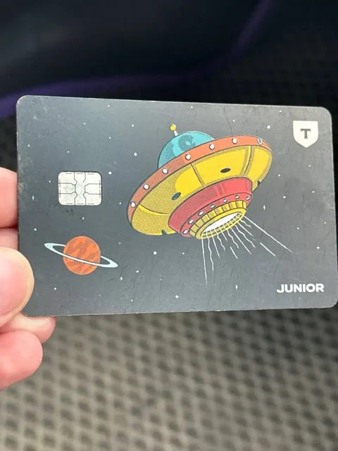 Найденная банковская карта возле магазина Росско - Мангалы и грили в Чита