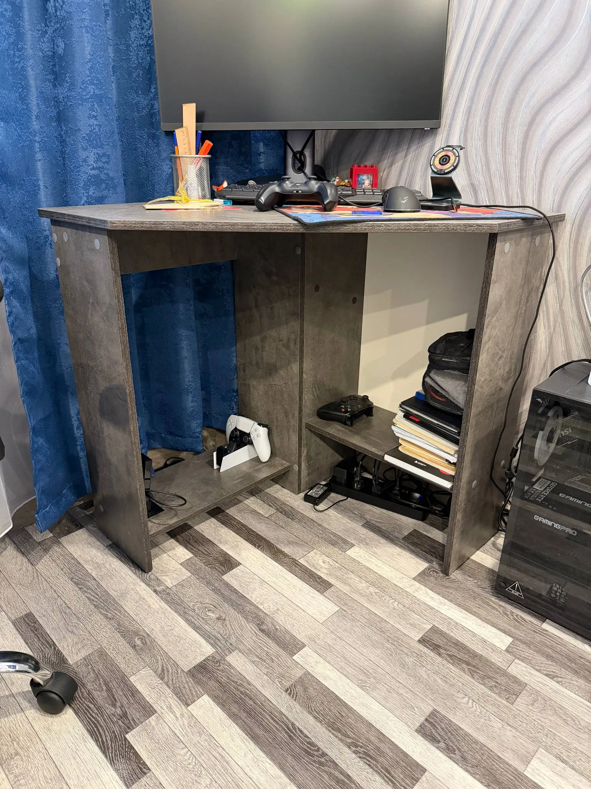 Продам компьютерный стол - Для дома и дачи в Чита