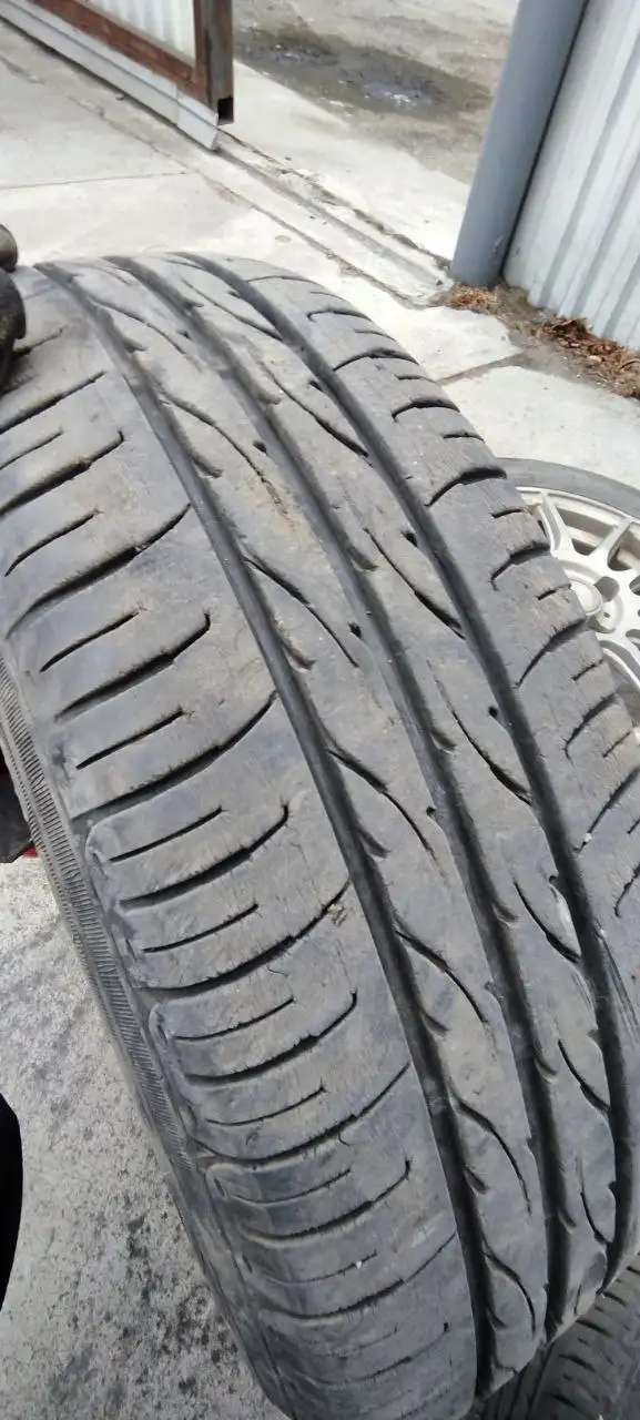 Литье с резиной от Toyota Aqua - Диски и шины (Запчасти) в Чита