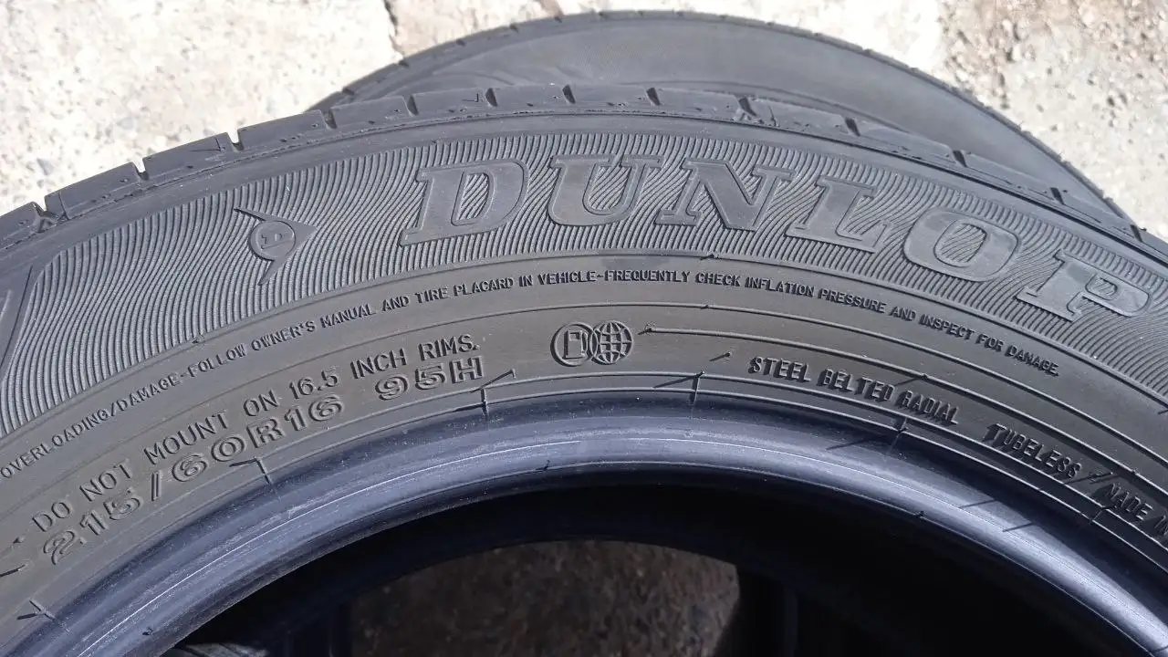 Летние шины Dunlop 215/60 R16 2022г - Шины и диски (Авто) в Чита