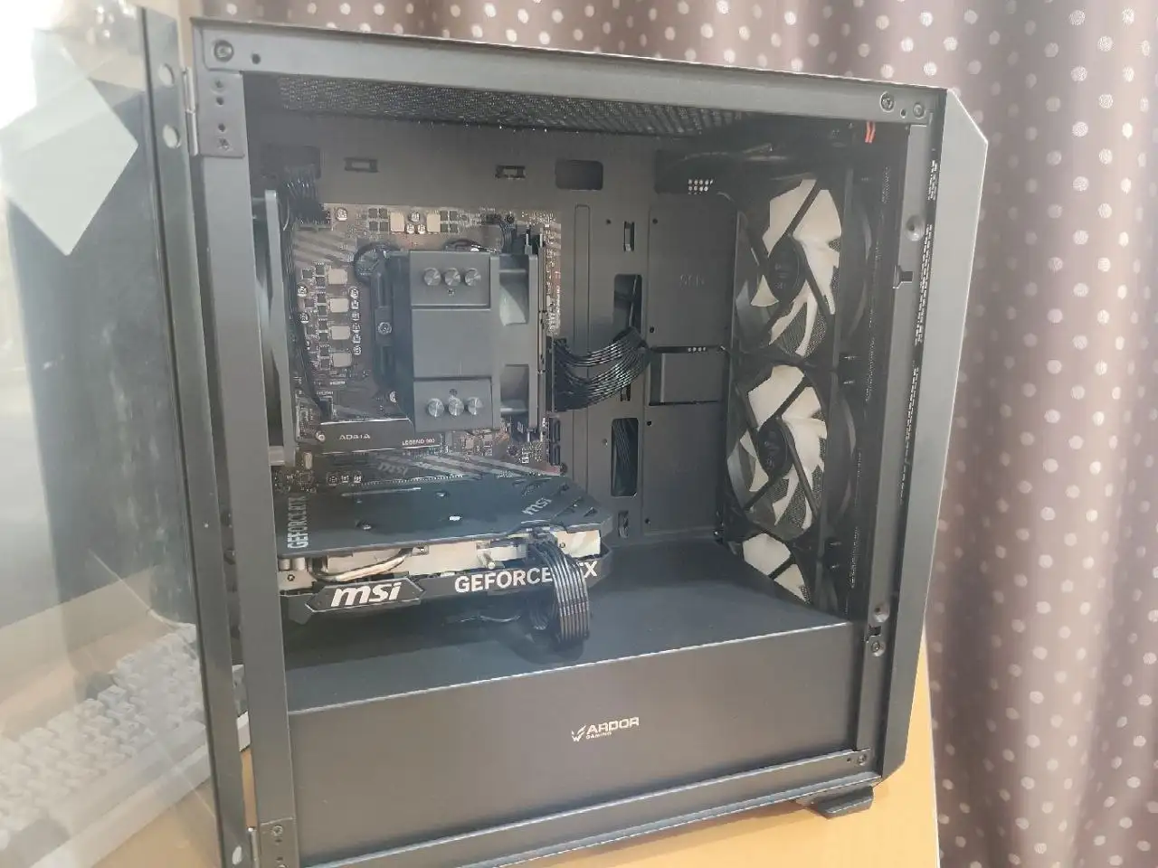 Игровой компьютер в сборе с монитором LG UltraGear - Компьютеры и комплектующие (Электроника) в Чита