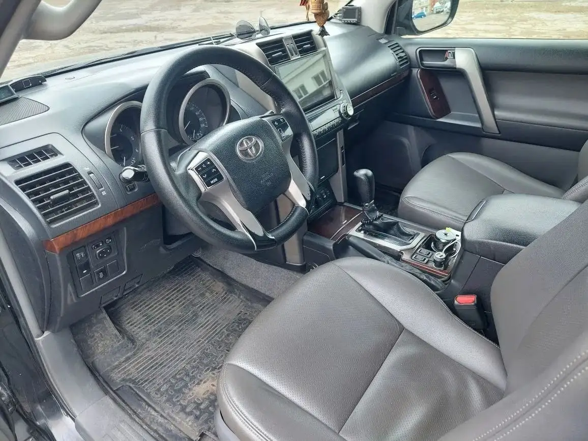 Toyota Land Cruiser Prado 150 2010 года - Внедорожники (Авто) в Чита
